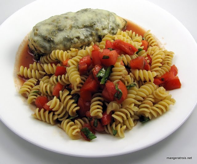 Pomodoro Fresco Pasta Salad