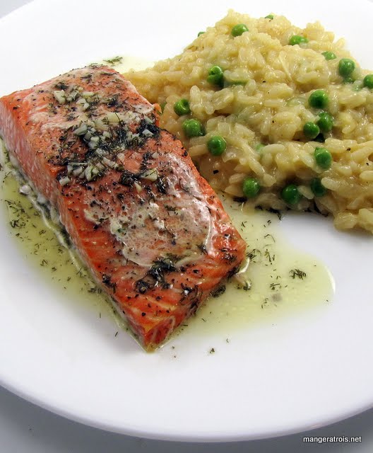 Baked Salmon with White Wine Dill Sauce